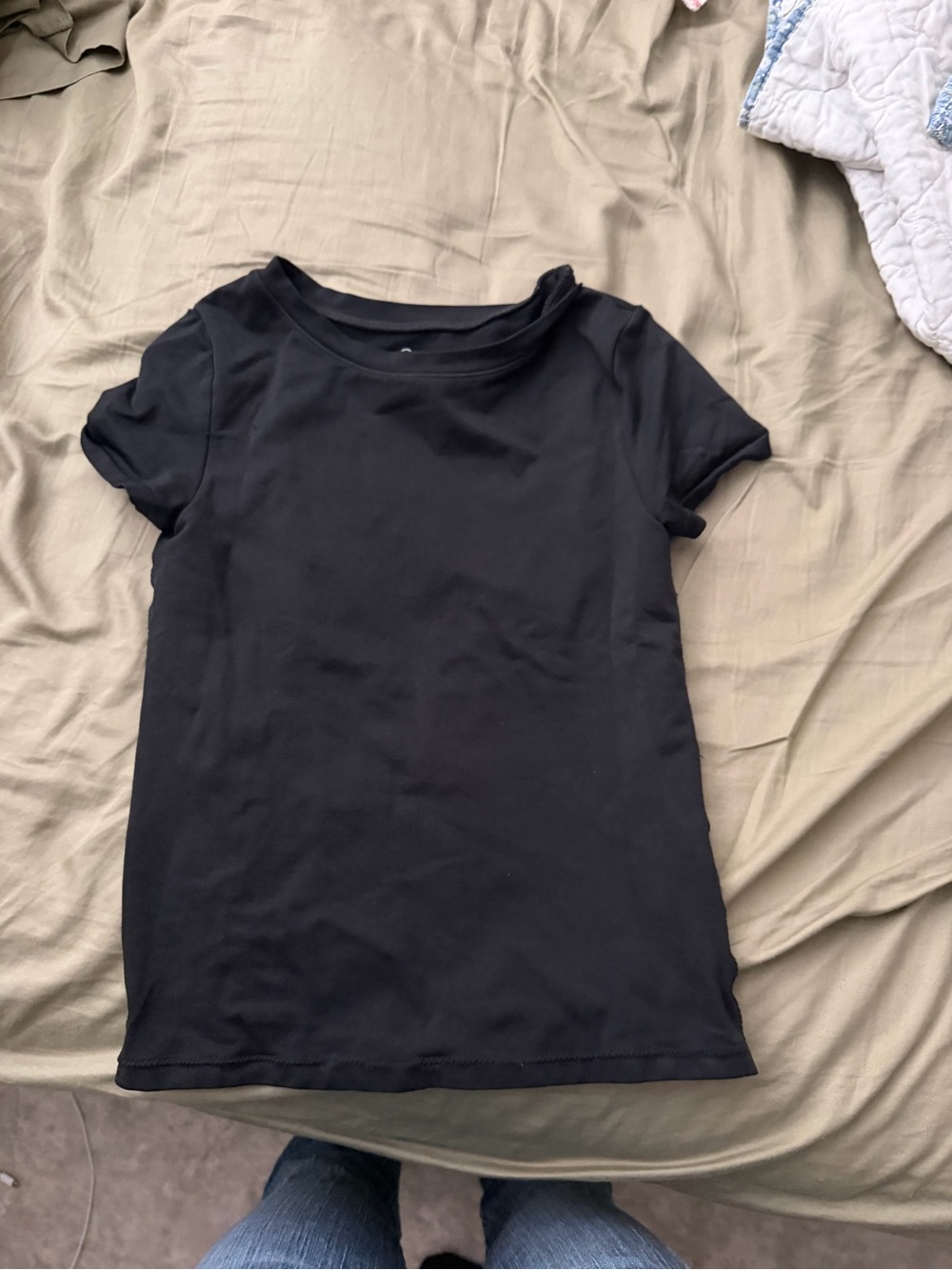 black fitted women’s top
